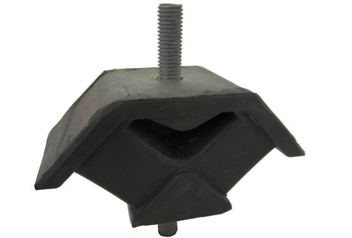 Yanmar 3YM30 saildrive mount